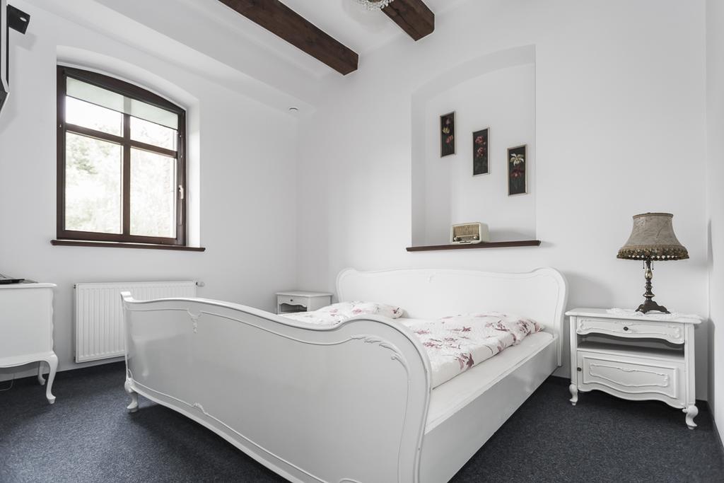 W Starym Mlynie Bed & Breakfast Milicz Phòng bức ảnh